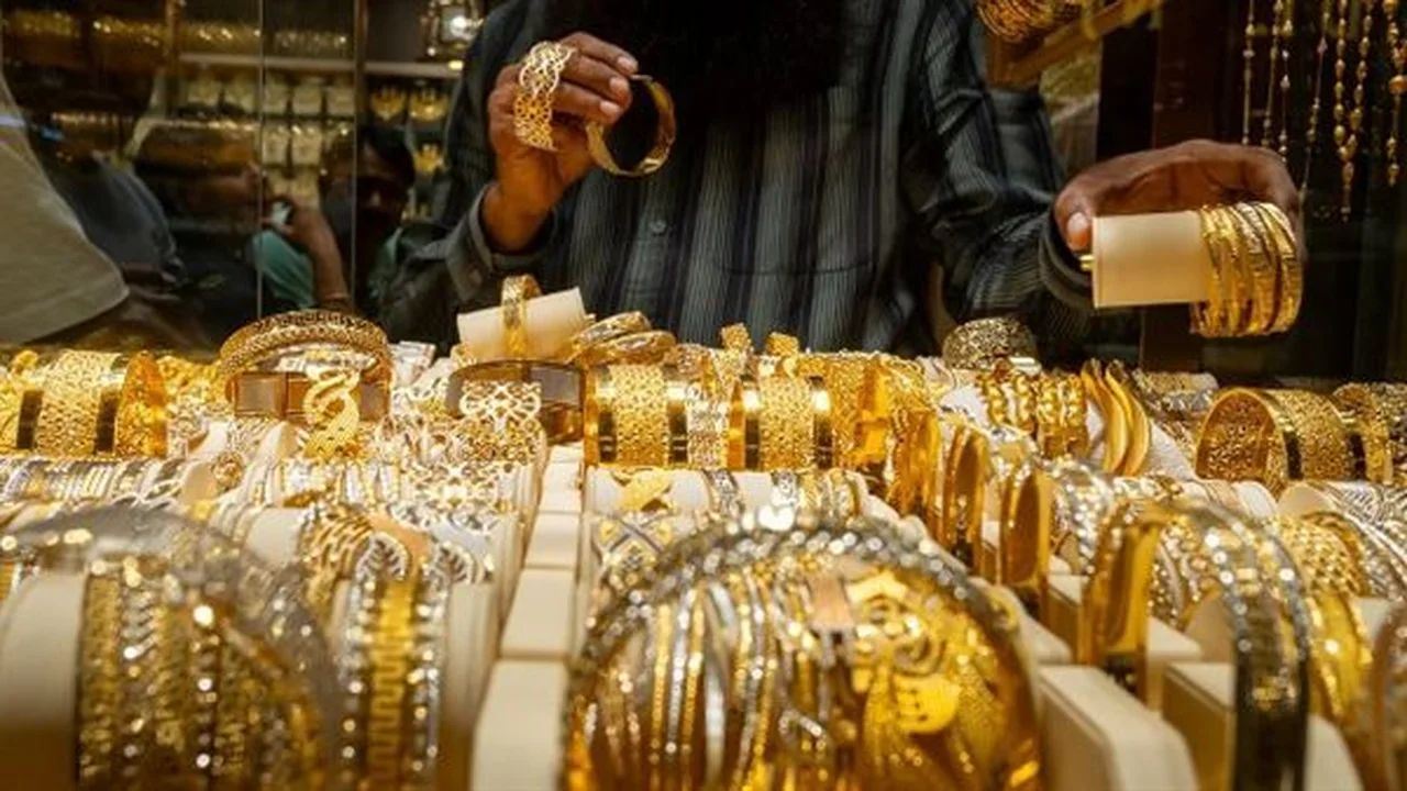 هبوط جديد في أسعار الذهب: عيار 21 ينخفض 20 جنيهًا اليوم